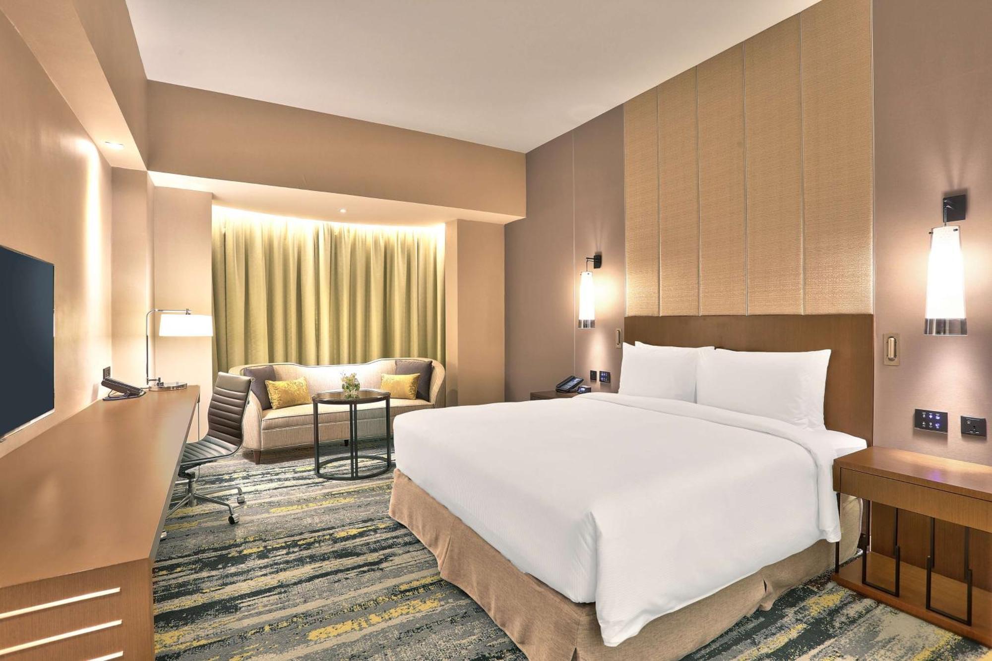 Hilton Kota Kinabalu Exterior foto
